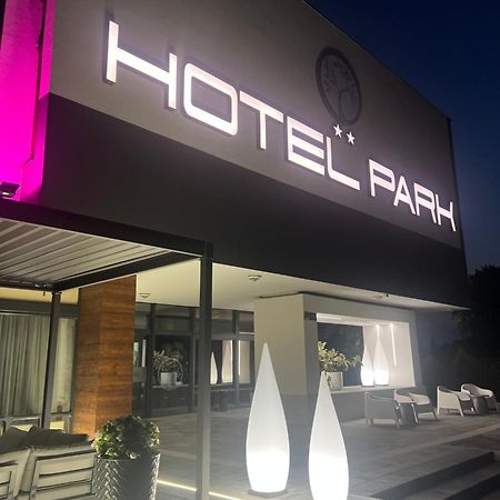 Hotel Park Opoczno Exteriör bild