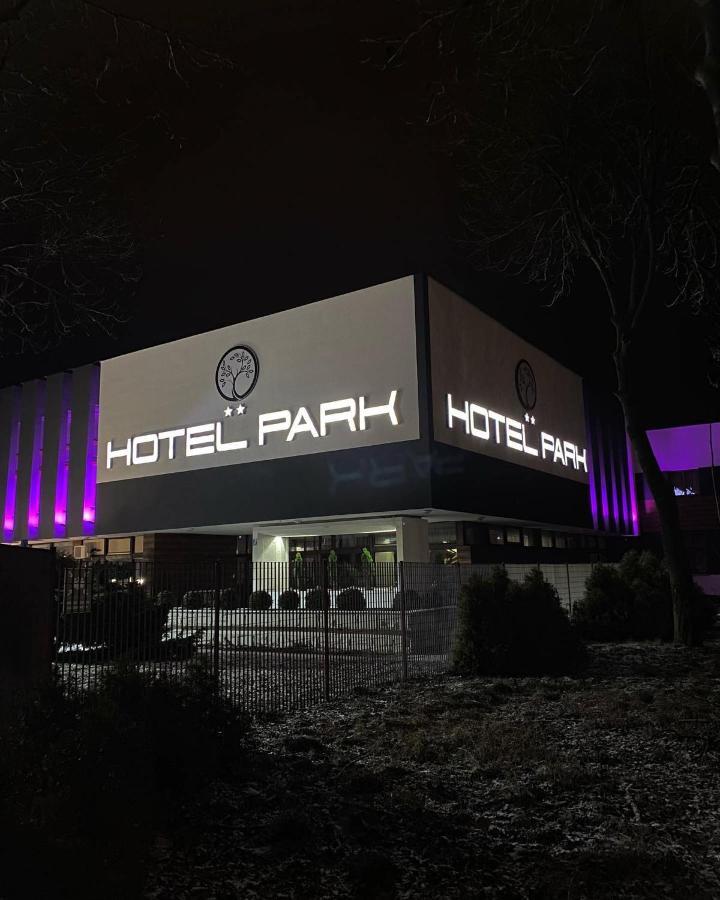 Hotel Park Opoczno Exteriör bild