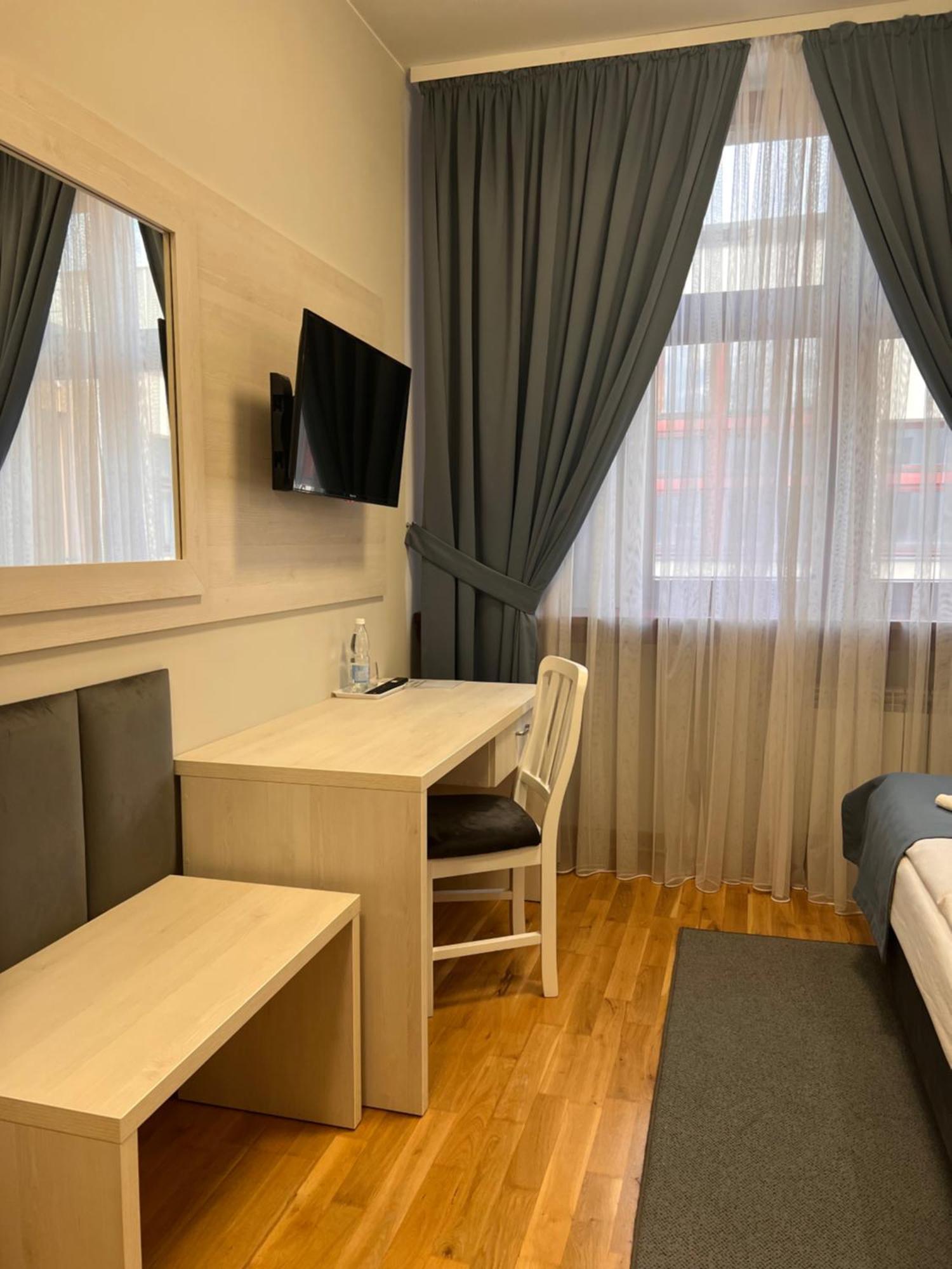 Hotel Park Opoczno Exteriör bild